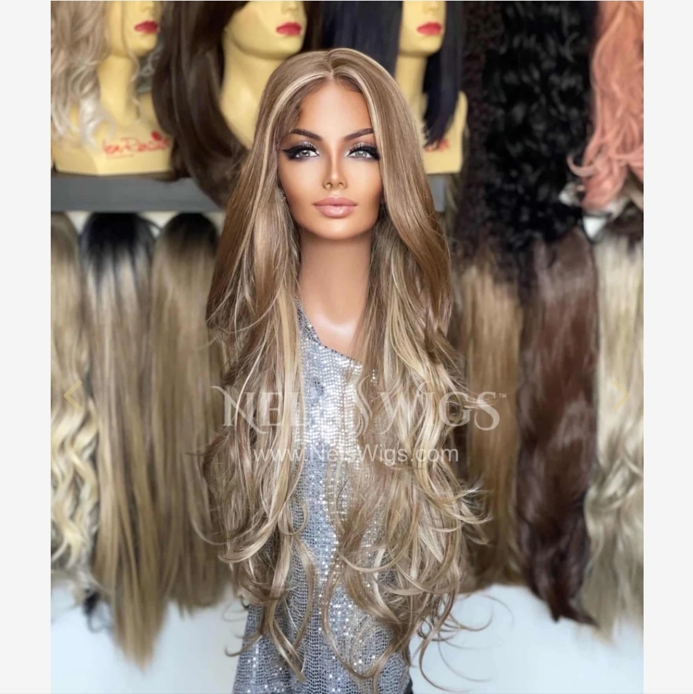 Nel's Wig Lilly